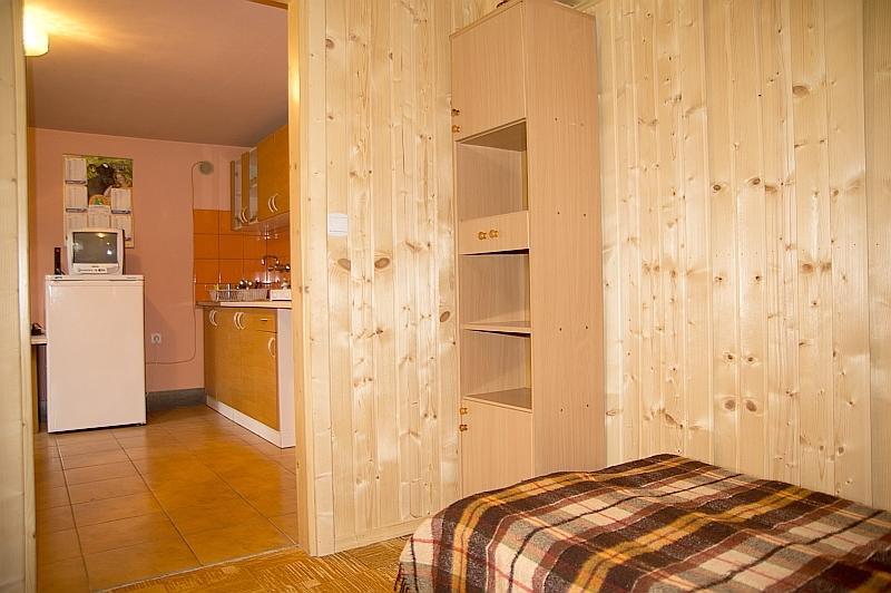 Hacjenda - Apartamenty I Pokoje Goscinne Czarna Góra الغرفة الصورة