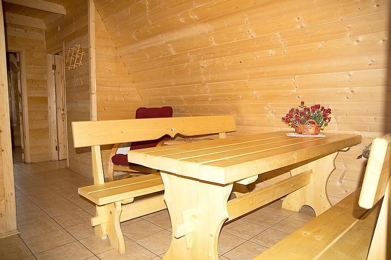 Hacjenda - Apartamenty I Pokoje Goscinne Czarna Góra الغرفة الصورة