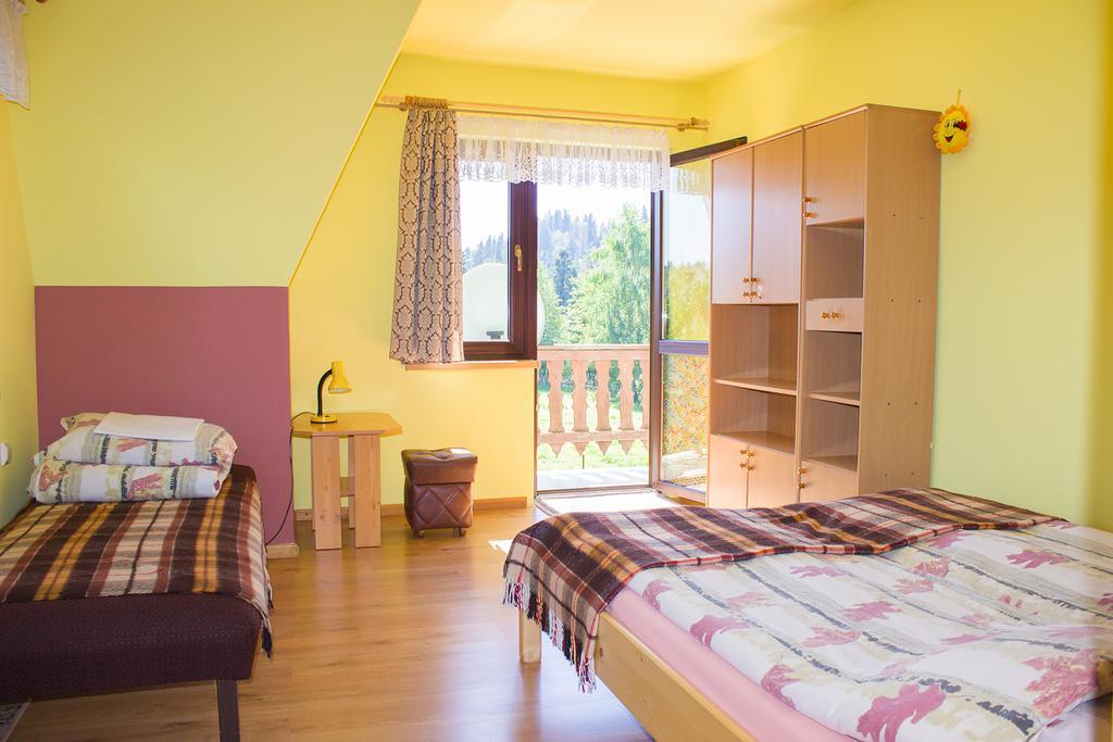Hacjenda - Apartamenty I Pokoje Goscinne Czarna Góra المظهر الخارجي الصورة