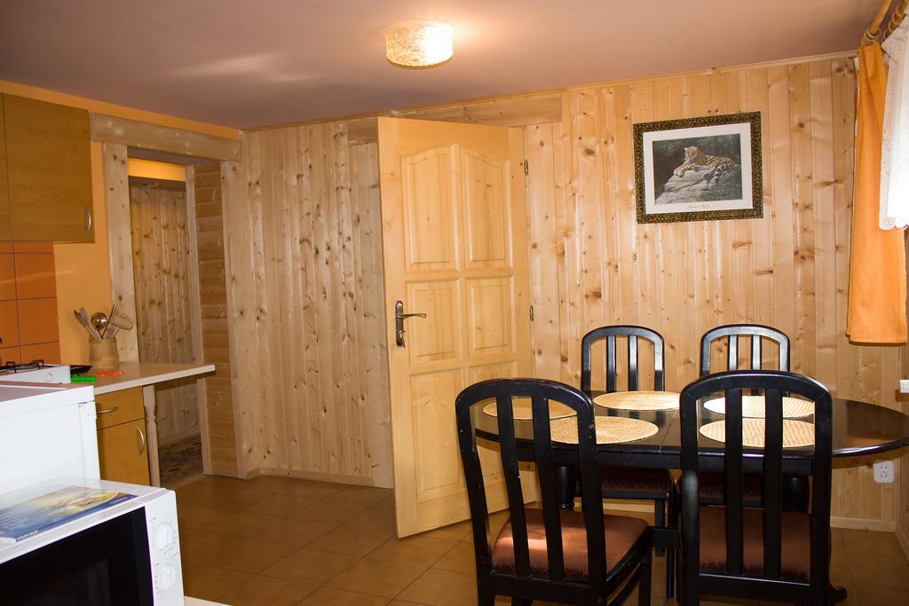 Hacjenda - Apartamenty I Pokoje Goscinne Czarna Góra المظهر الخارجي الصورة