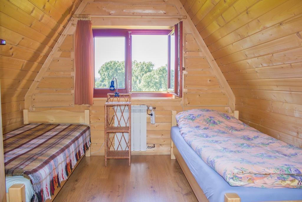 Hacjenda - Apartamenty I Pokoje Goscinne Czarna Góra المظهر الخارجي الصورة