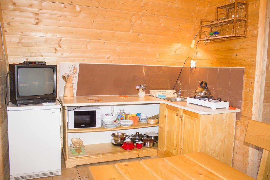 Hacjenda - Apartamenty I Pokoje Goscinne Czarna Góra المظهر الخارجي الصورة